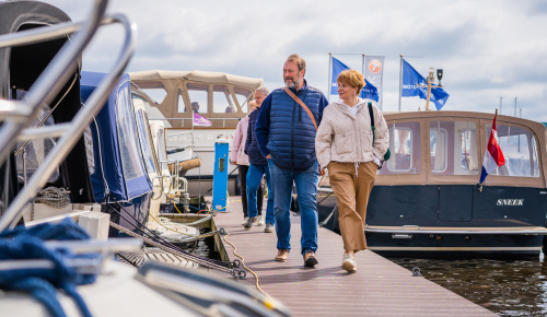 botenshow sneek friesland watersportbeurs motorboot sneek