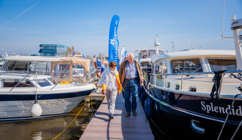 Watersportbeurs | Motorboot Sneek